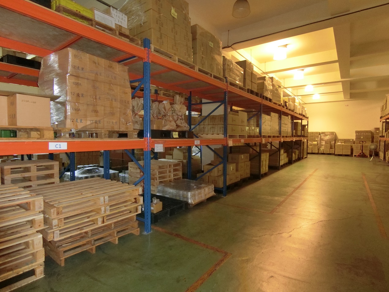 WAREHOUSE